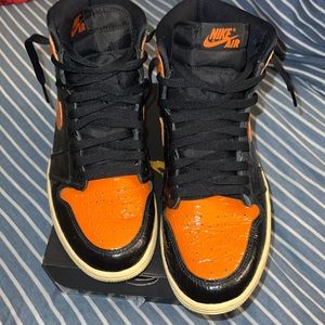 Air Jordan 1’s “Shatterboard Blackboard 3.0”